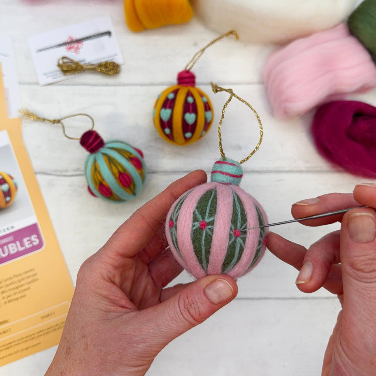Bergin & Bath Needle Felting Kit – Vintage Baubles